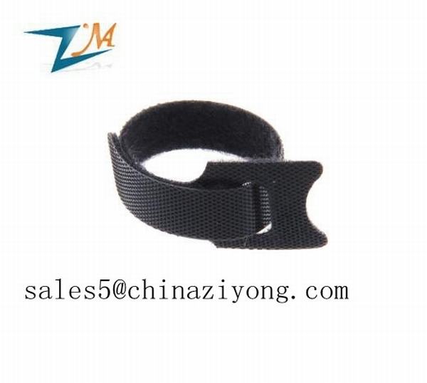 Chine 
                                 Crochet et boucle attache de câble avec l'étiquette des attaches de câble ajustable                              fabrication et fournisseur
