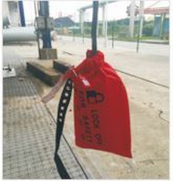 China 
                        Safety Lockout Bag
                      manufacture and supplier