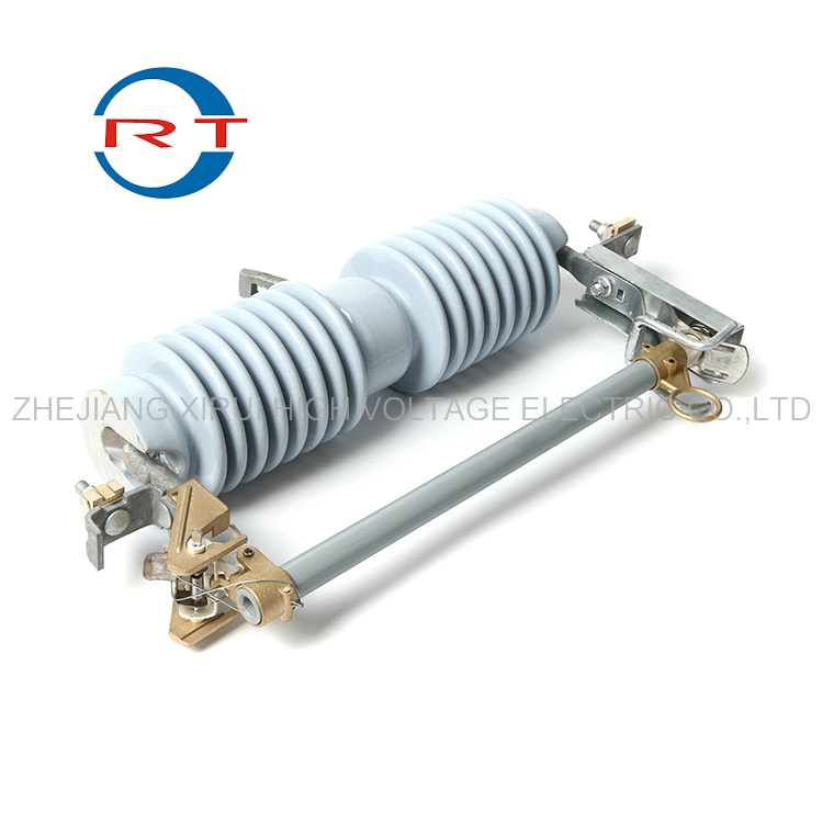 China 
                36kV desconexión de fusibles de caída de latón de alimentación de distribución
              fabricante y proveedor