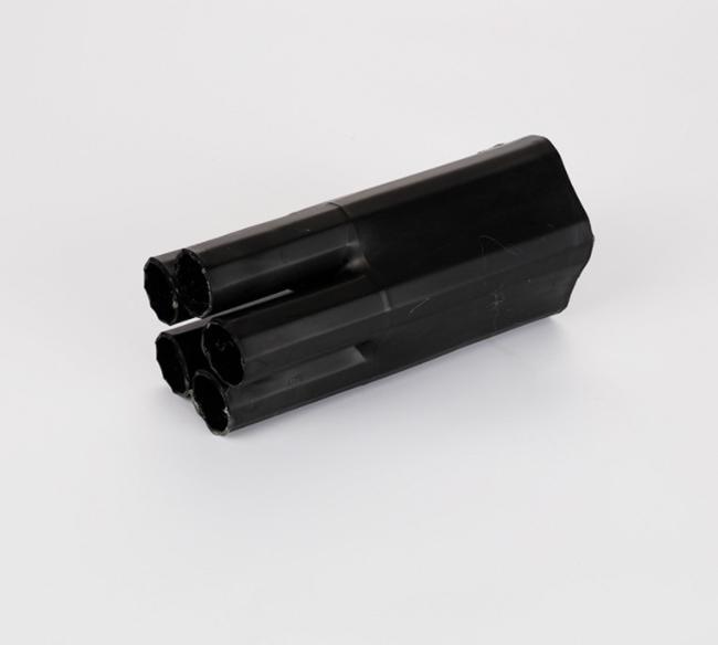 China 
                Tubo termorretráctil de color negro cuna dedo de la protección del cable Termoretráctil cinco núcleos de derivación de las botas
              fabricante y proveedor