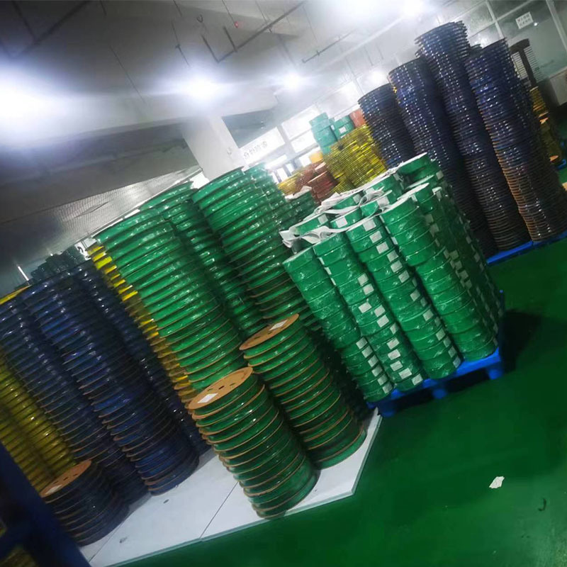 China 
                Uma variedade de tubos termo-retrácteis (cinco cores)
              fabricação e fornecedor