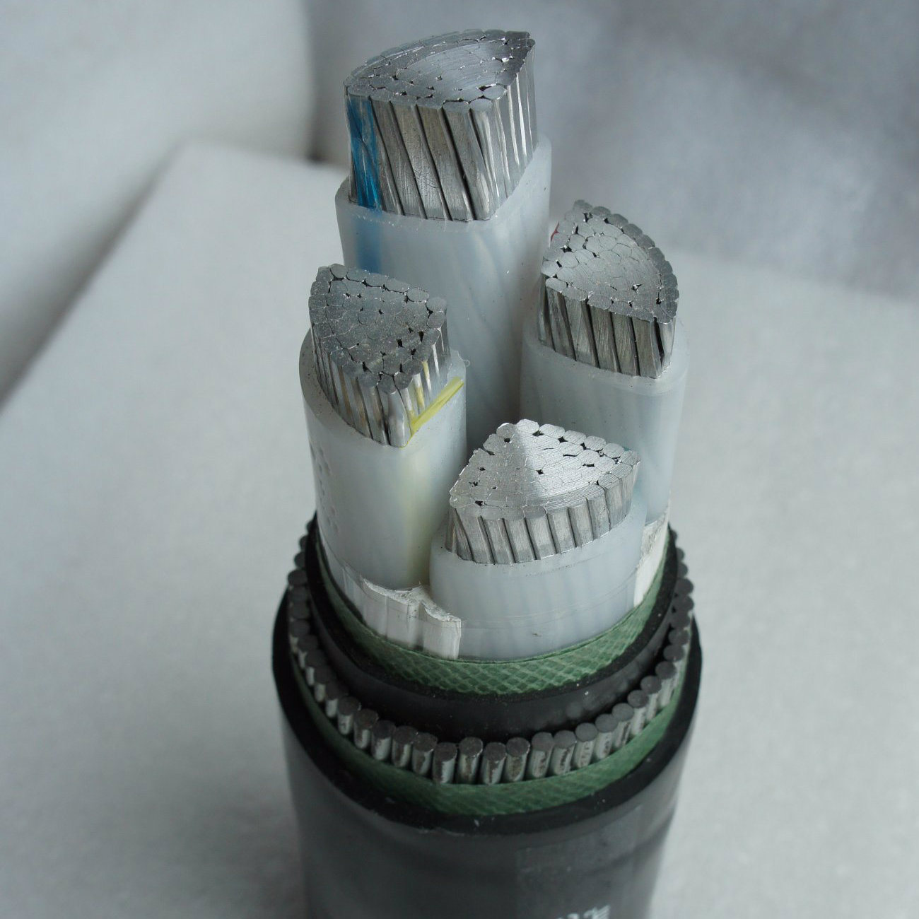 China 
                        Na2xry Aluminium Conductor XLPE Steel Wire Armoured Underground Cable
                      manufacture and supplier